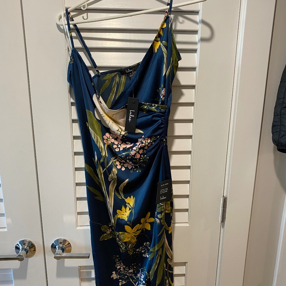 NWT Floral Midi Lulu''s Dress